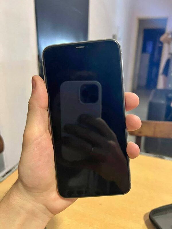 iPhone 11 Pro Max 256GB - Imagen 3